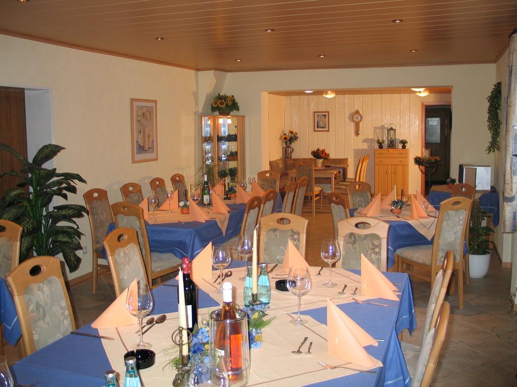 Hotel Restaurant Gunsetal Bad Berleburg Exterior photo